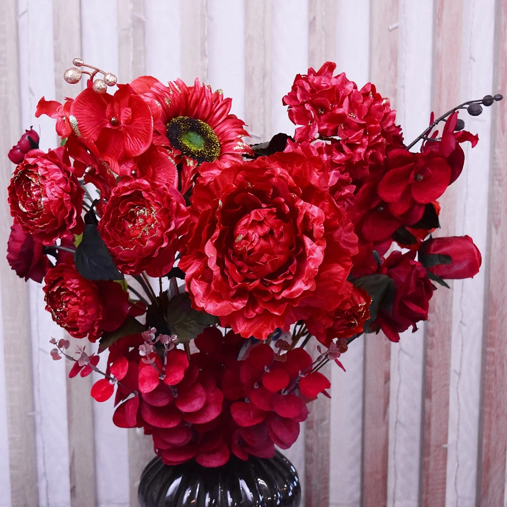 Искусственные цветы «FLOWERS GLAMOUR» 70см Гортензии 3 цветка красные