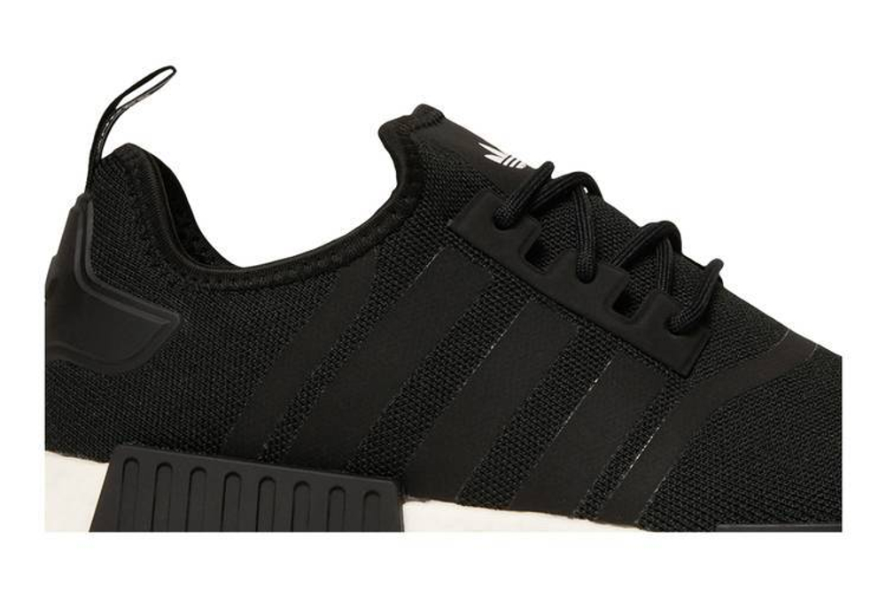 Кроссовки Adidas Originals Nmd_R1 Primeblue