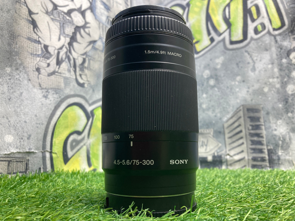 Sony 75-300mm 4.5-5.6 (SAL-75300)