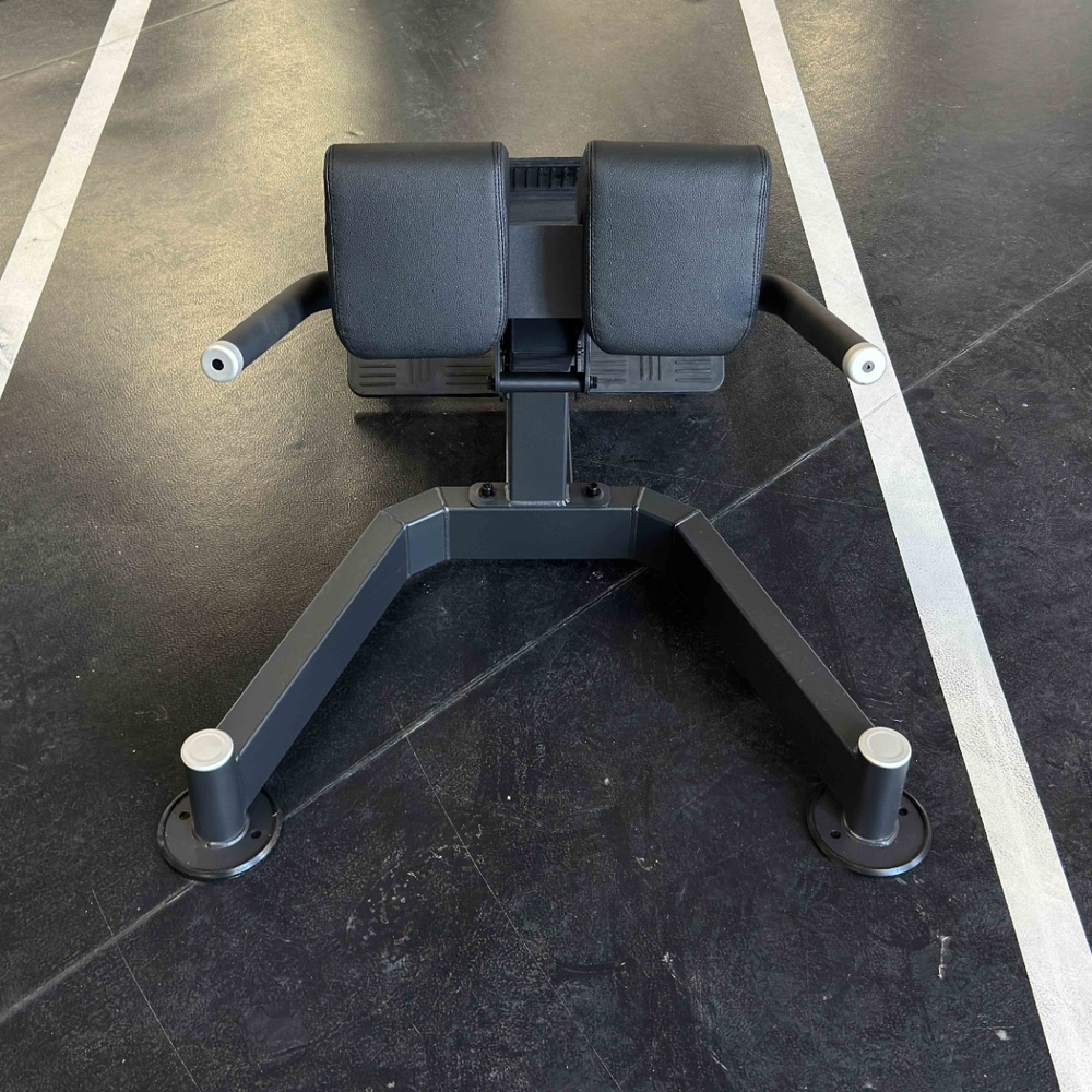 U3045 Тренажер для разгибания спины. Гиперэкстензия