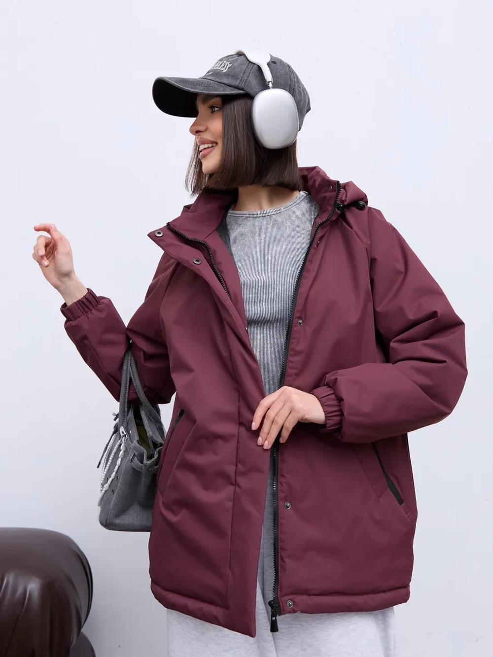 Куртка весенняя удлиненная с капюшоном