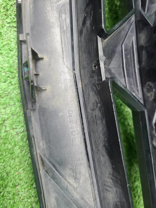 Решетка радиатора Geely Atlas 2 (2023-н.в.)