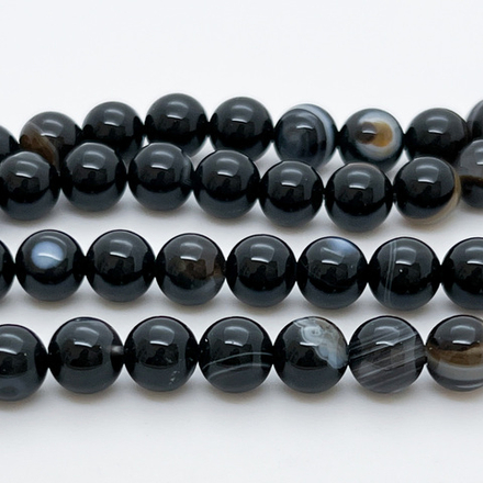 Агат тонированный черный бусины, диаметр 8-8,2 мм, цена за 23 шт (1/2 нити)