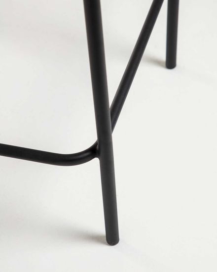 Полубарный стул Glenville 62 см черный