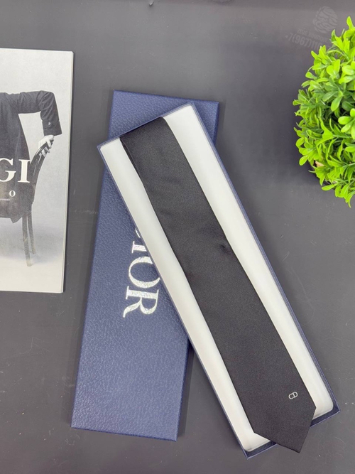 Галстук Christian Dior