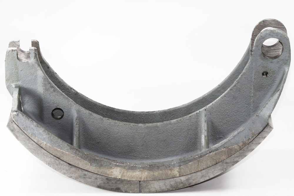 Колодка барабанного тормоза а/м КАМАЗ-ЕВРО 6440, 6520, 6522 ЛИТАЯ (накладка: длинная+длинная) (1шт.) ААЦ/ЗМД (г. Набережные Челны)