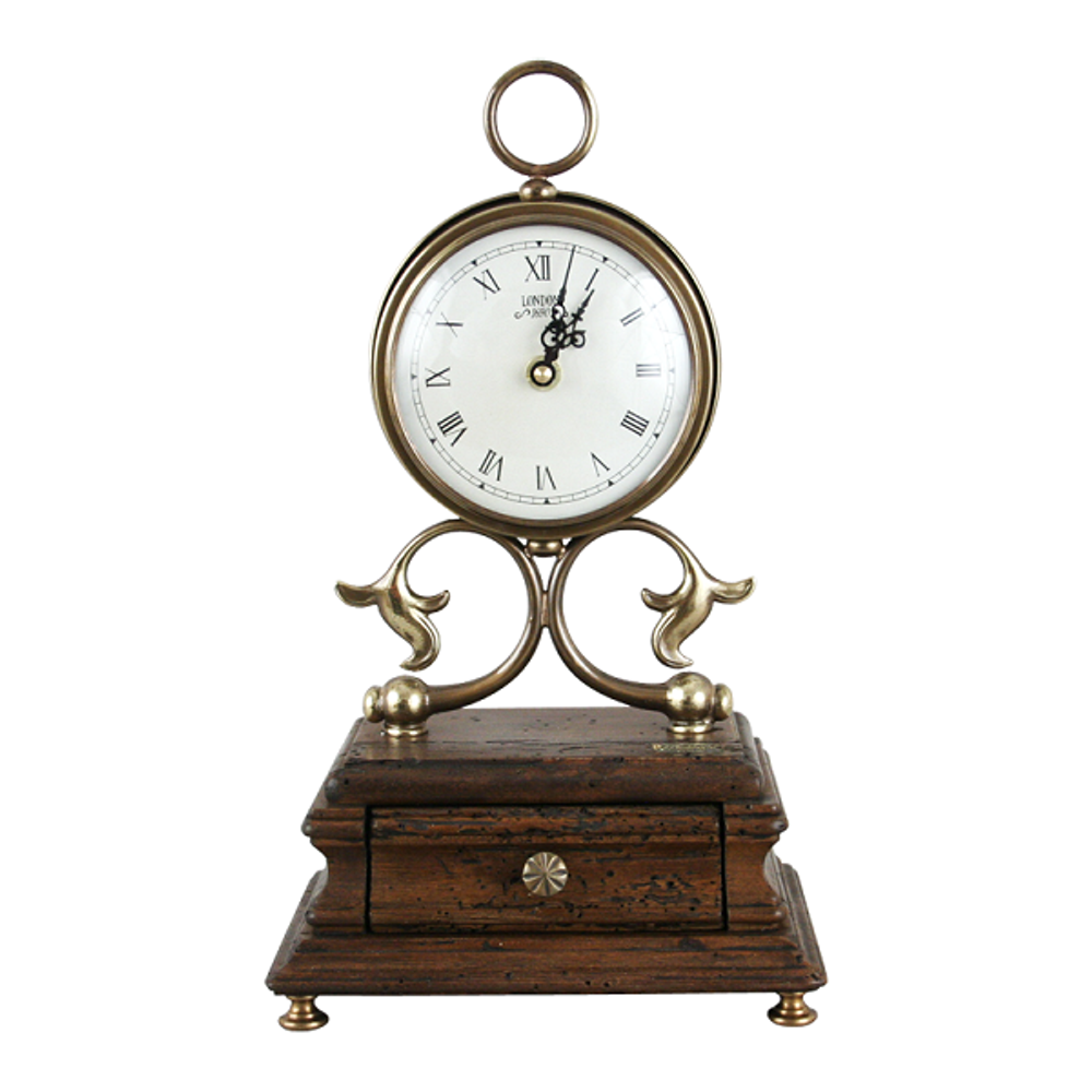 Часы с вензелями