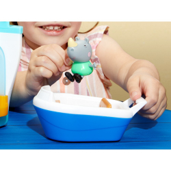 Hasbro Peppa Pig - Набор "Пассажирский корабль" с 3 фигурками и аксессуарами F6284 / артикул   F6284  / GTIN 5010996160379