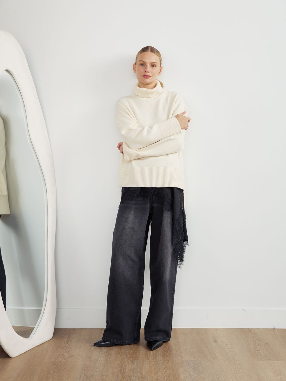 PERFECT JEANS С ЗАЩИПАМИ GRAPHITE