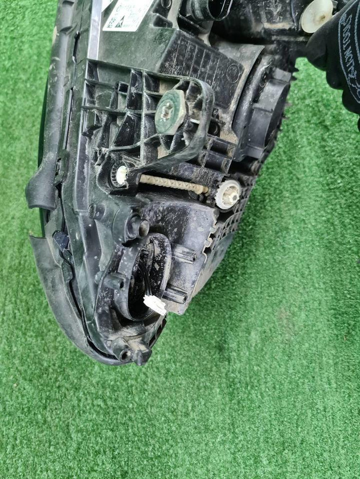 Фара левая Mercedes C w205 (2018-2023) LED