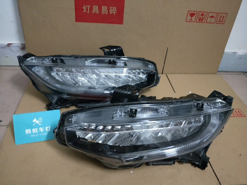Оригинальная светодиодная фара (LED) на Honda Civic 10