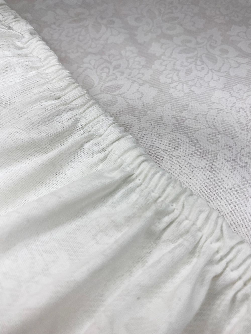 Постельное белье перкаль Сказка "Klassik" евро  Наволочка 50х70 см 2 шт Простынь на резинке 180x200 см Пододеяльник 200x215 см