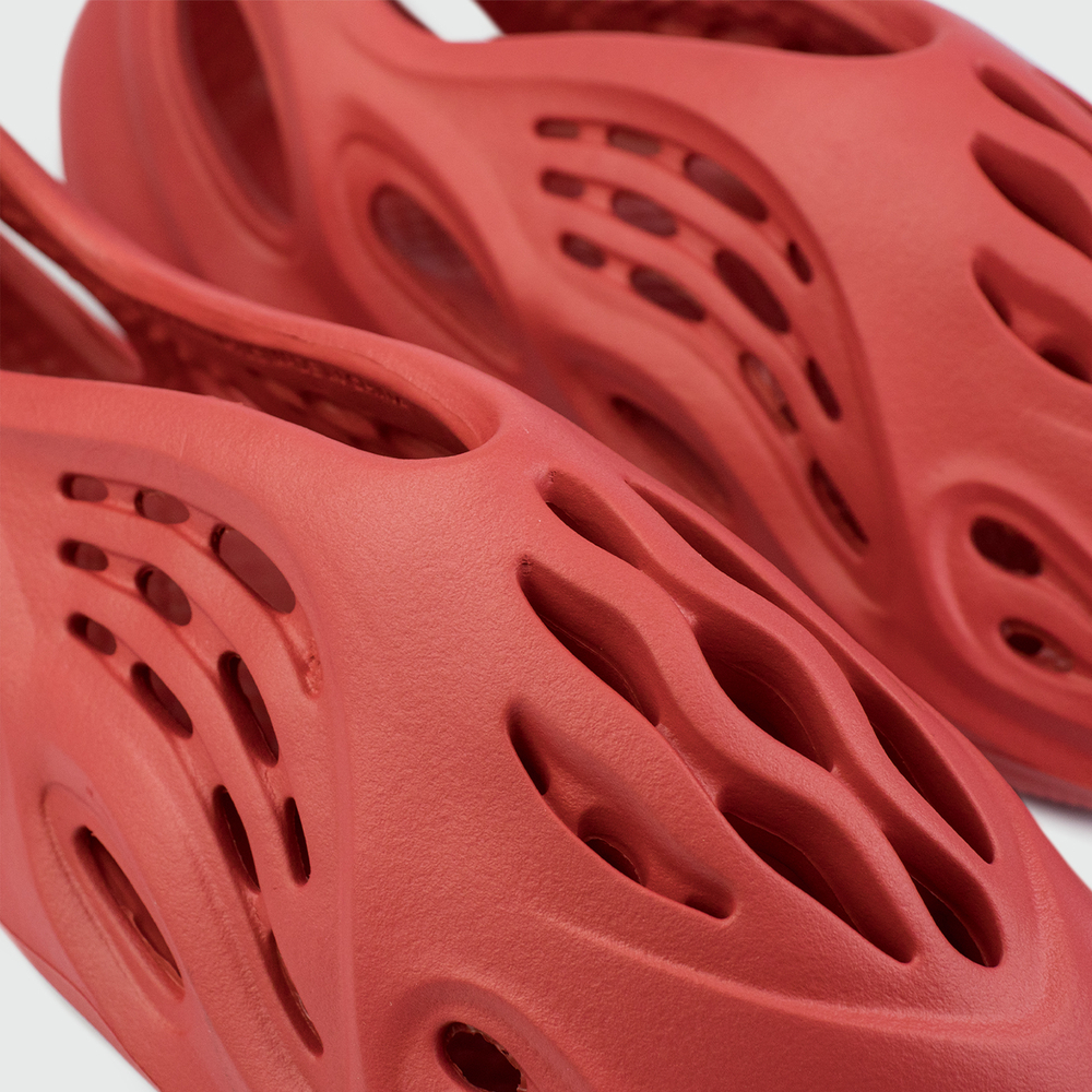 Кроссовки Yeezy Foam Wmns Red