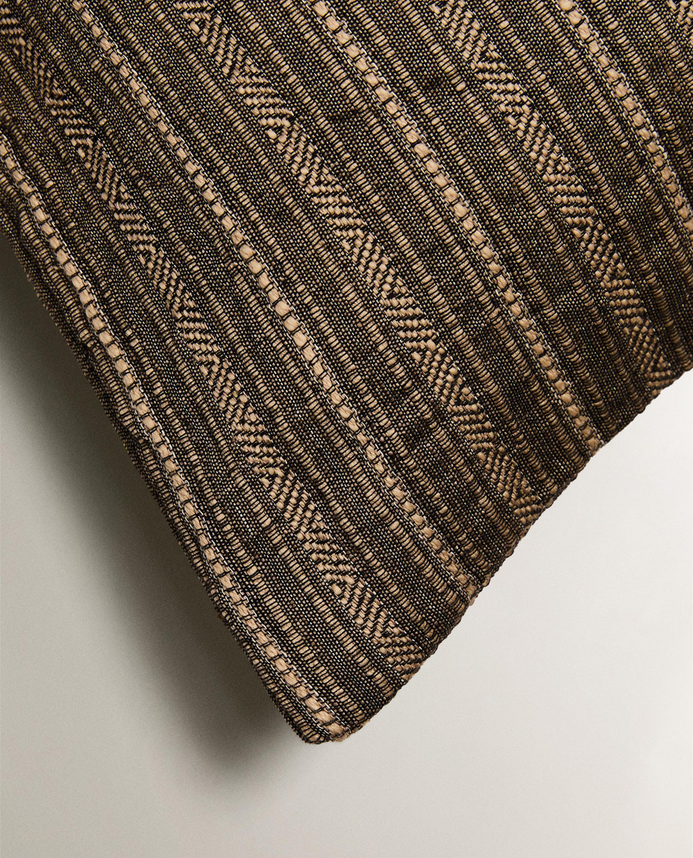 Zara Home наволочка декоративная из хлопка, серый, в полоску, 30x50 см