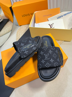 Louis Vuitton Pool Pillow Flat Comfort Mule
