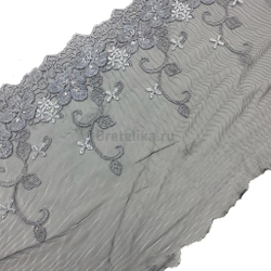 Вышивка на сетке черная с серыми цветами 21 см