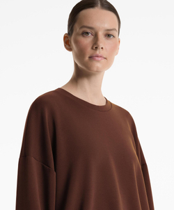 Oysho Толстовка укороченная с перекрещивающейся спинкой и модалом, шоколадный