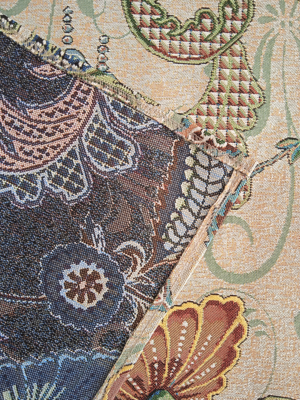 Покрывало гобеленовое Гибискус 1,5-спальный (150х200)