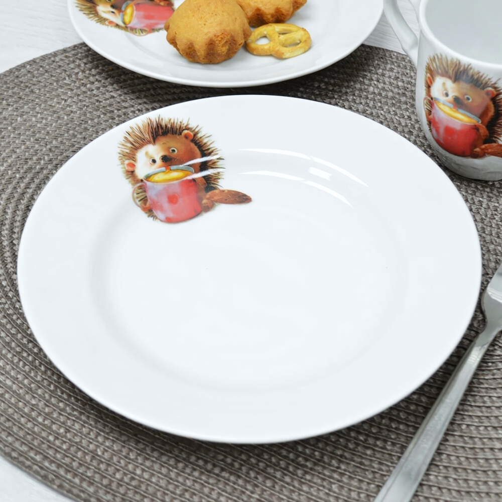 Тарелка 200мм мелкая форма Идиллия Кроха Ежонок