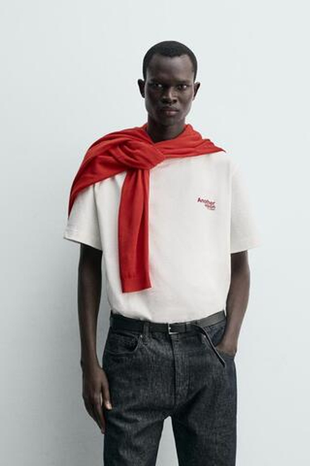 ZARA ФУТБОЛКА С ЦВЕТОЧНЫМ ПРИНТОМ, БЕЛЫЙ