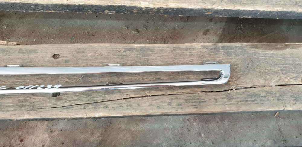 Молдинг решетки радиатора Mercedes GLC (X253) 15-19 Б/У Оригинал A2538880185