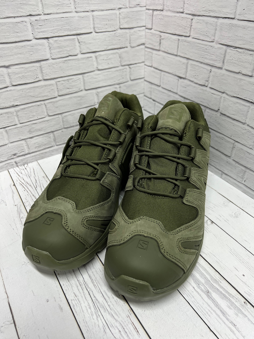 Кроссовки Salmon / олива