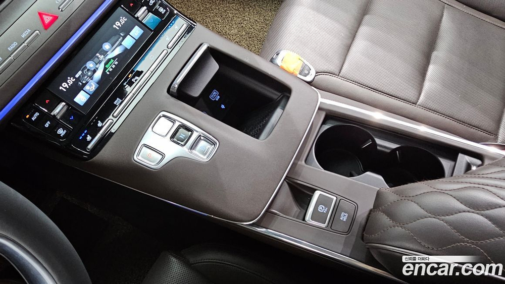 Hyundai The New Grandeur (Azera) IG 2.5 (12.2020)