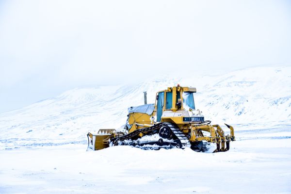 Эксплуатация спецтехники Komatsu и Caterpillar в зимний период