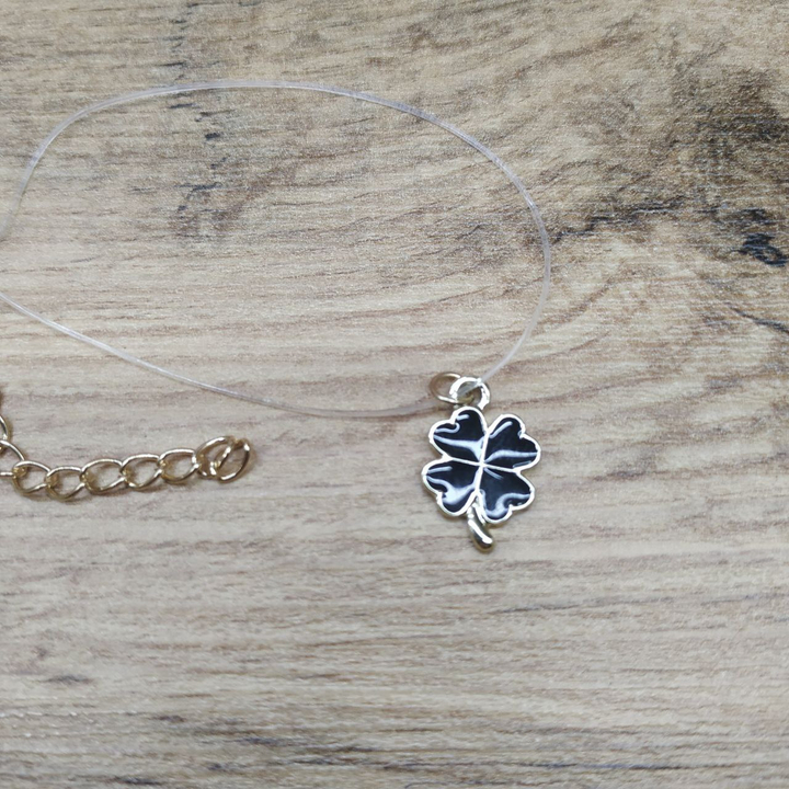 Кулон на леске Клевер эмаль черная цвет золотистый 12 мм