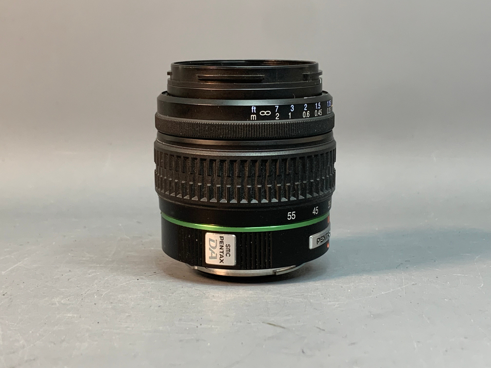 Pentax K10D kit 18-55mm 7.836 кадров