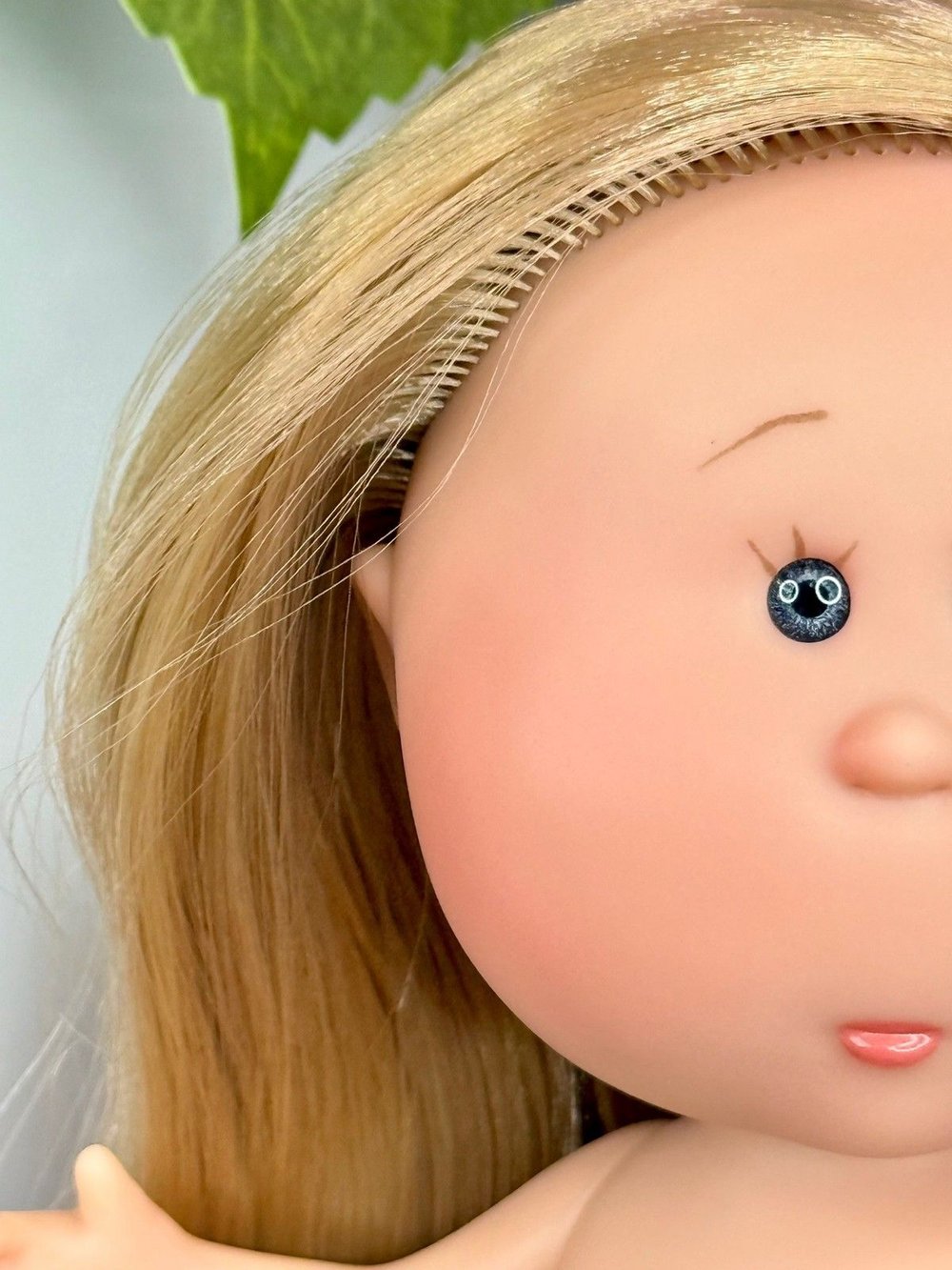 Кукла для девочки виниловая 23см Маленькая Мия без одежды (3199W1A-3)