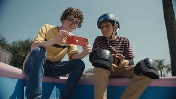 Apple iPhone 12 vs 12 Max vs 12 Pro vs 12 Mini - Обзор производительности процессора, характеристик камеры и экрана, цветов и дизайна.