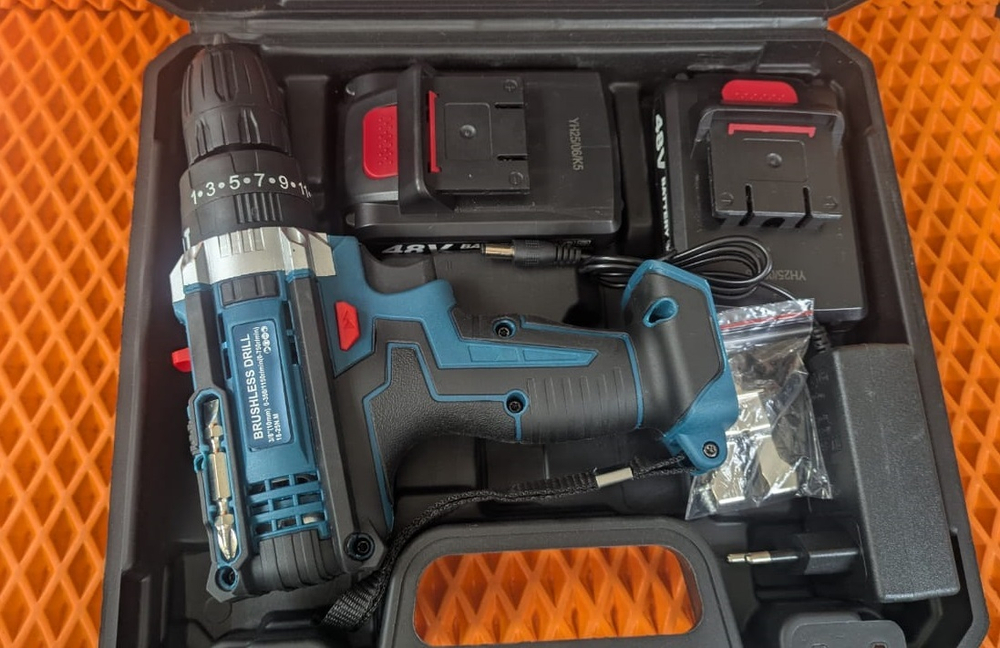 Дрель-шуруповерт Bosch китай