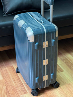 Чемодан Rimowa