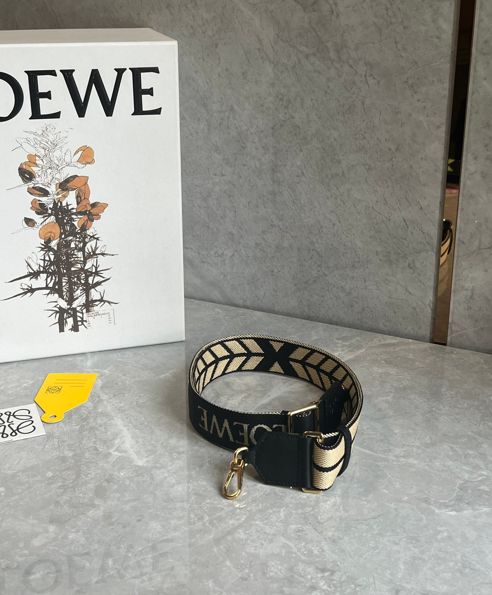 Loewe Strap (4 colors)