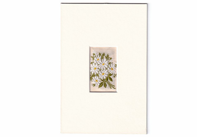 Сигаретный вкладыш на шелке с изображением маргариток