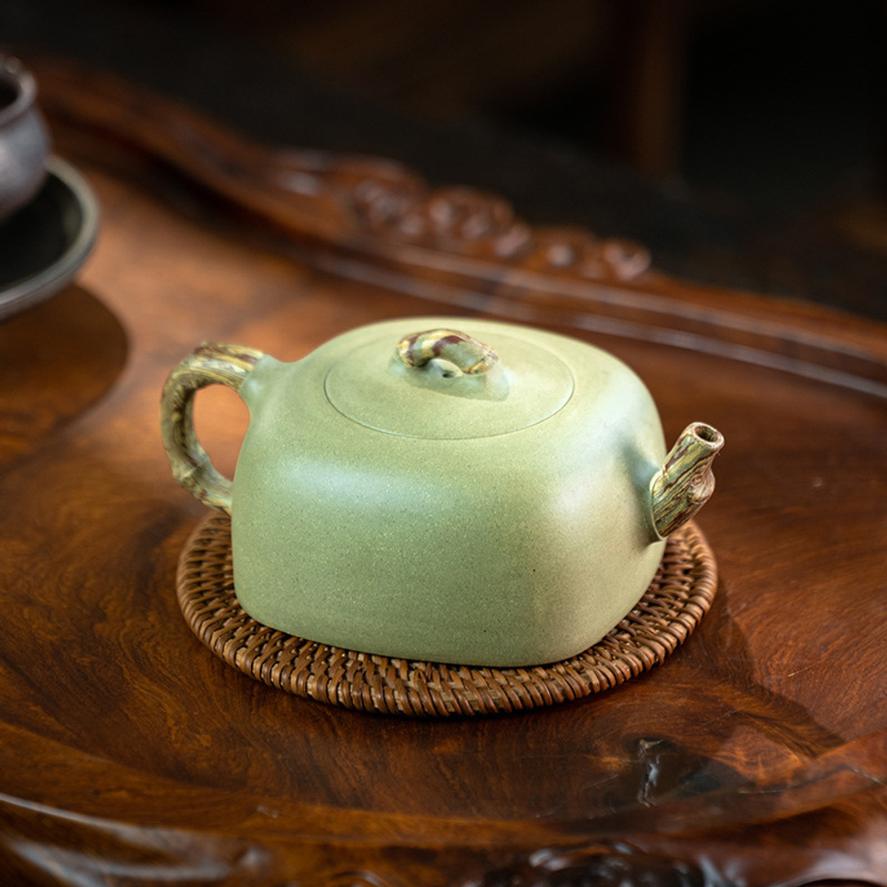 316029 Чайник ИСИН "4-сторонний бамбуковый" 300мл, в подар.коробке, глина зелёный/жёлтый/коричн.