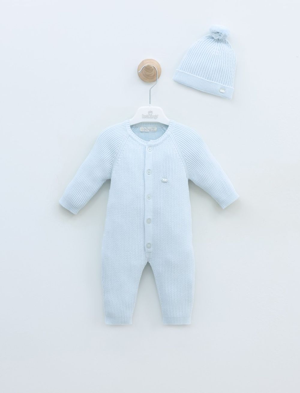 комбинезон с шапочкой