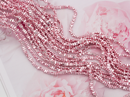 Нить гематитовых бусин, галтовка 4мм