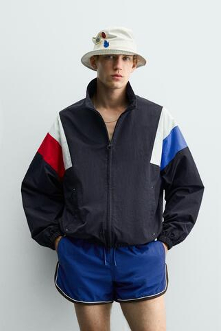 ZARA КУРТКА В СТИЛЕ РЕТРО ИЗ ВЫСОКОТЕХНОЛОГИЧНОЙ ТКАНИ COLOR BLOCK, МОРСКОЙ СИНИЙ