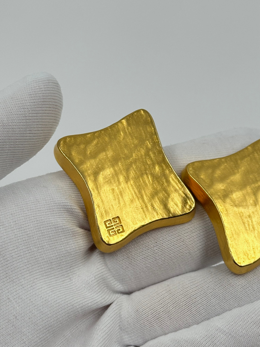 Клипсы Givenchy