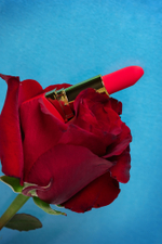 Минивибратор Flovetta помада красный 9 см