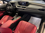 Lexus ES250, 2020 год