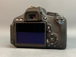 Canon 600D kit 18-55mm 3.5-5.6 IS ll 310 Кадров