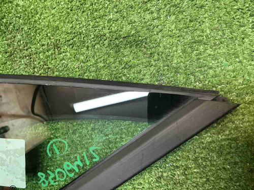 Форточка двери передняя левая VW Tiguan 2 (16-нв)