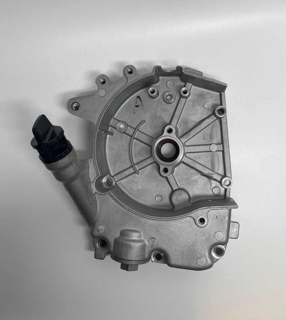 Крышка картера двигателя правая LJ139QMB колесная база 12"