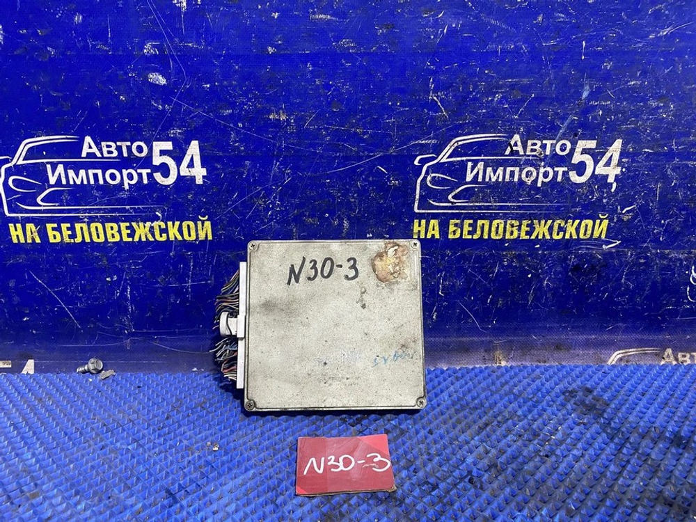 Компьютер двигателя NISSAN R'NESSA 2000