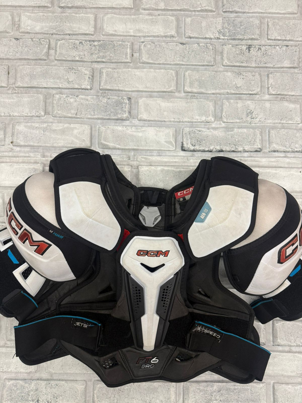 CCM jetspeed ft  6 pro SR M