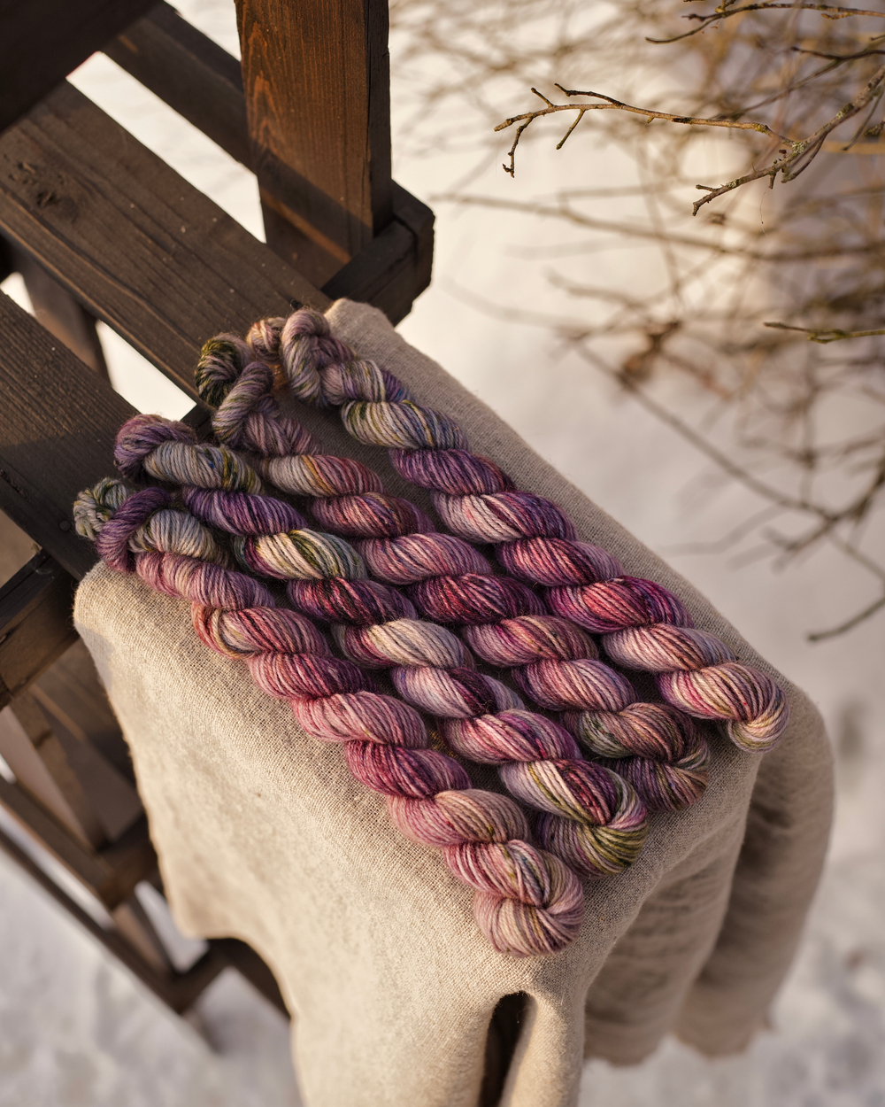 Носочная пряжа с добавлением шерсти "Анютины глазки" 20 г