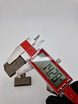 - - Тормозные колодки для велосипеда и электросамоката TP-01F